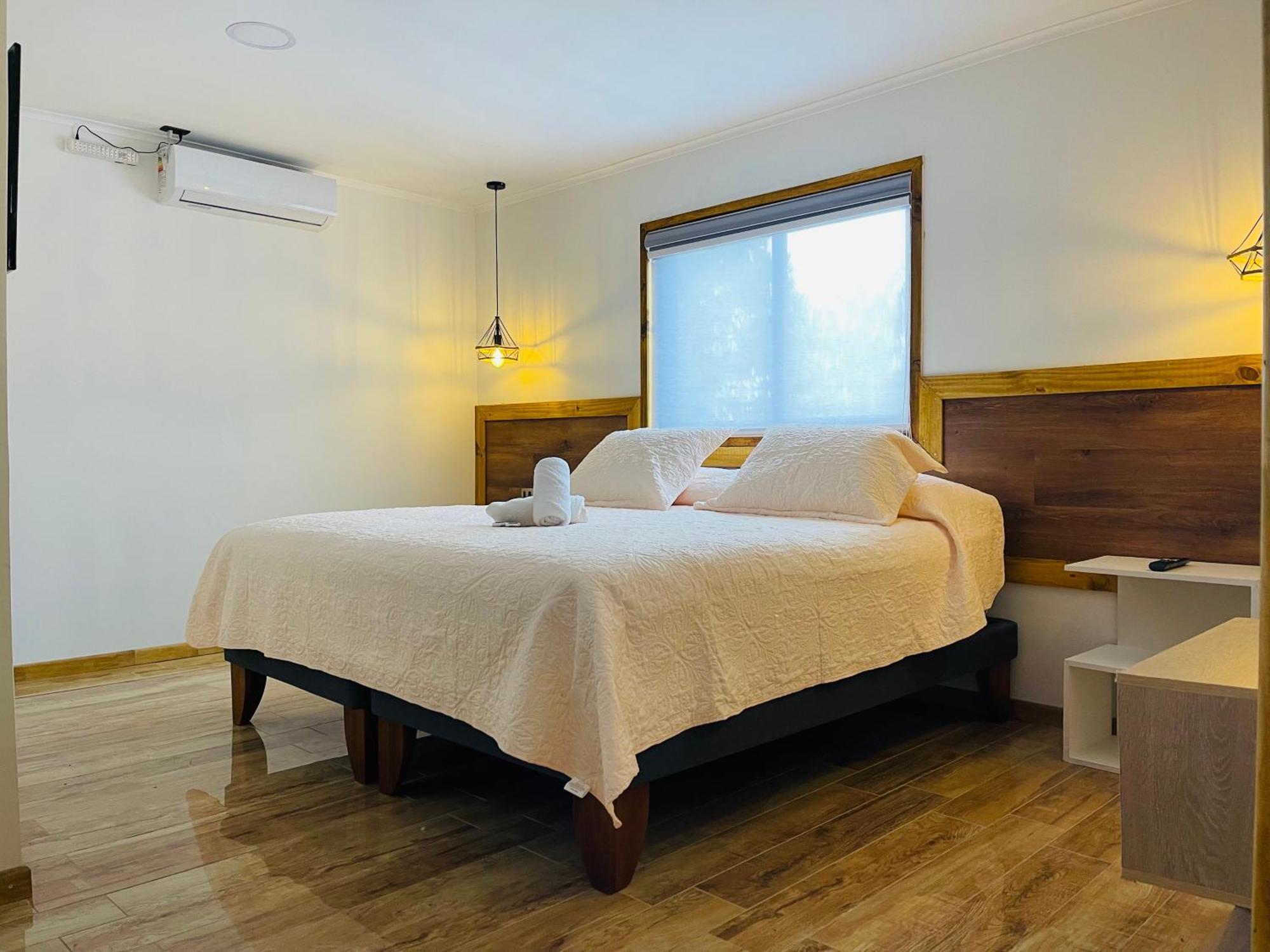 Residencial Victoria Said Hotel Linares Bagian luar foto