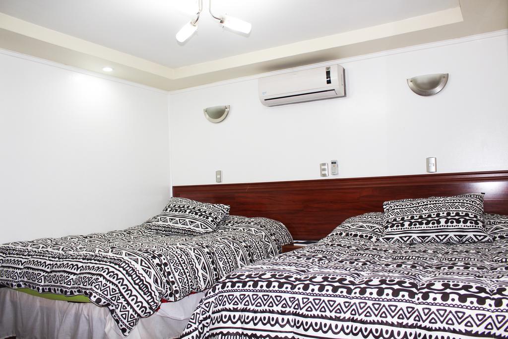Residencial Victoria Said Hotel Linares Bagian luar foto