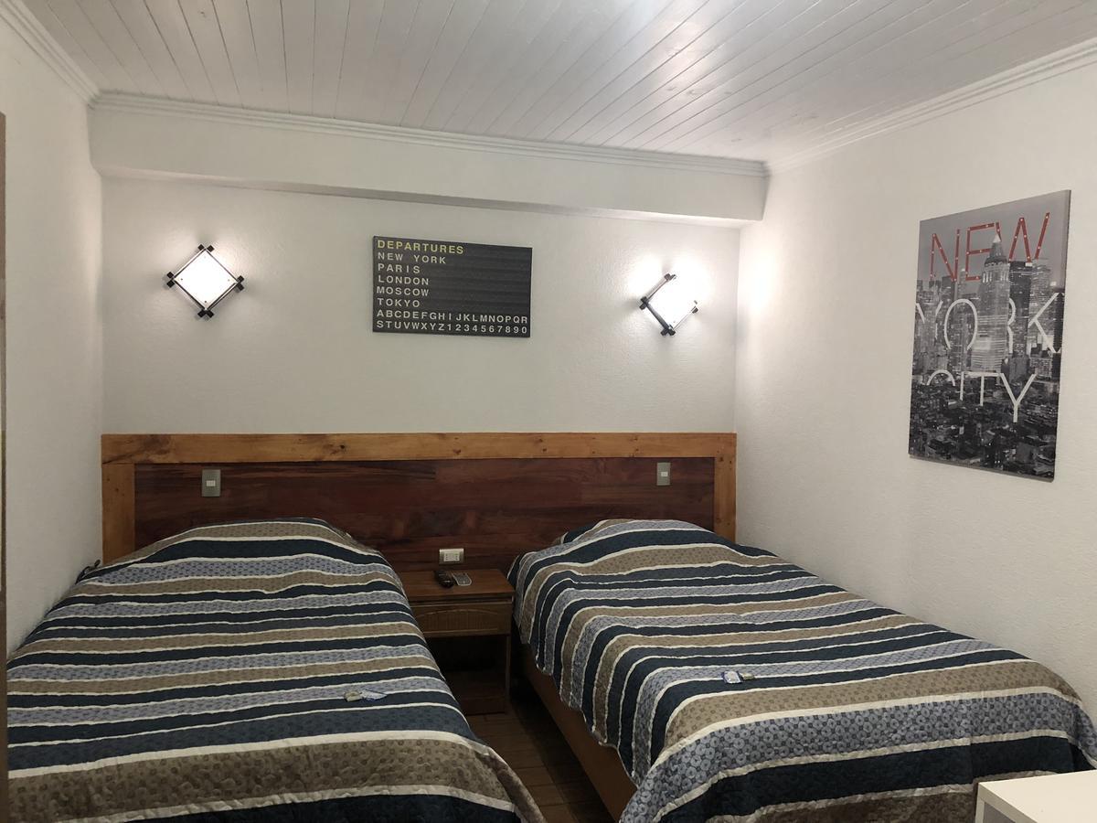 Residencial Victoria Said Hotel Linares Bagian luar foto