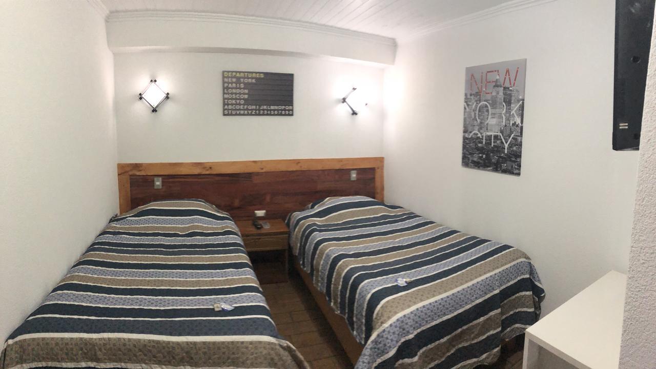 Residencial Victoria Said Hotel Linares Bagian luar foto