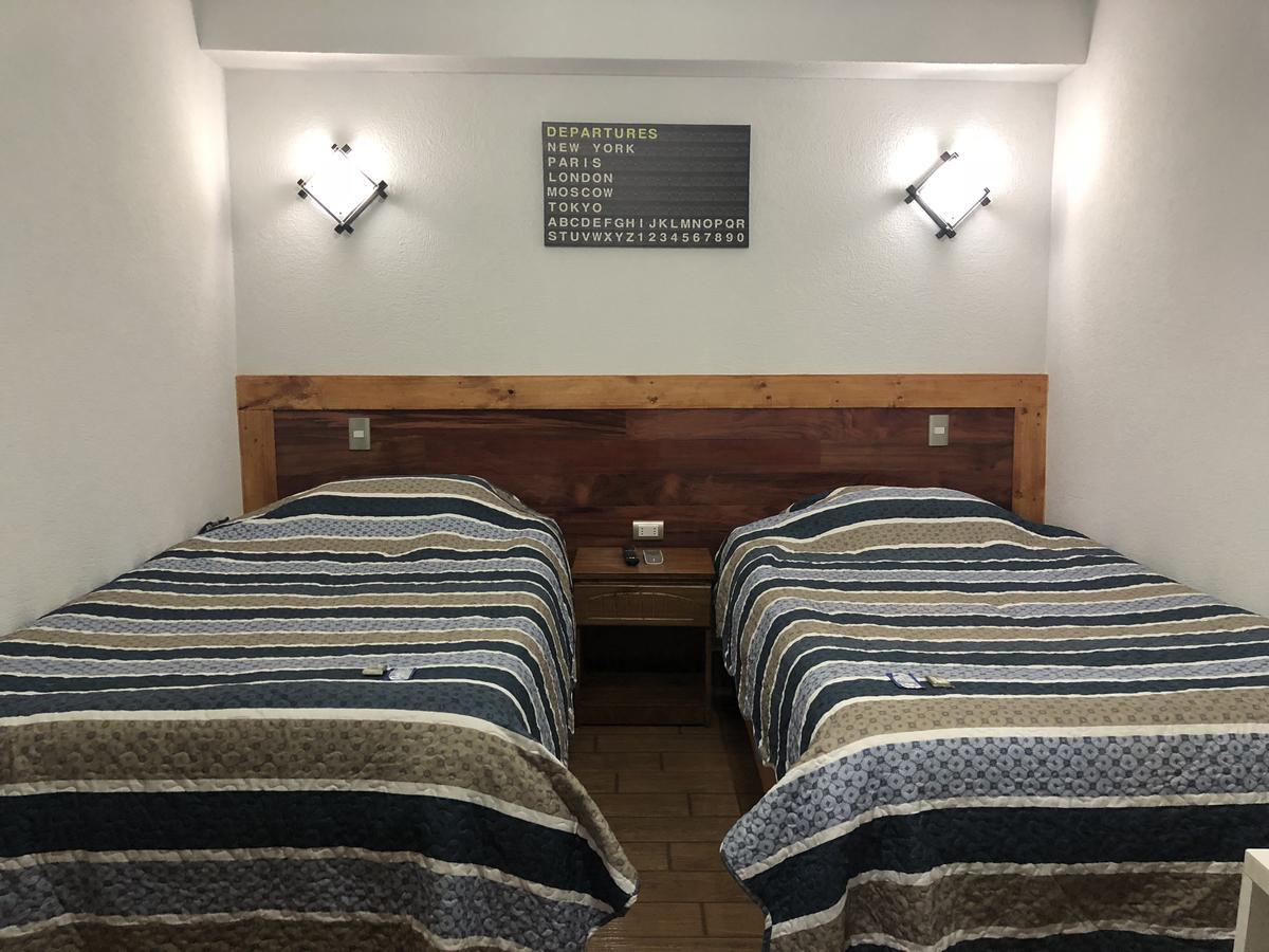 Residencial Victoria Said Hotel Linares Bagian luar foto