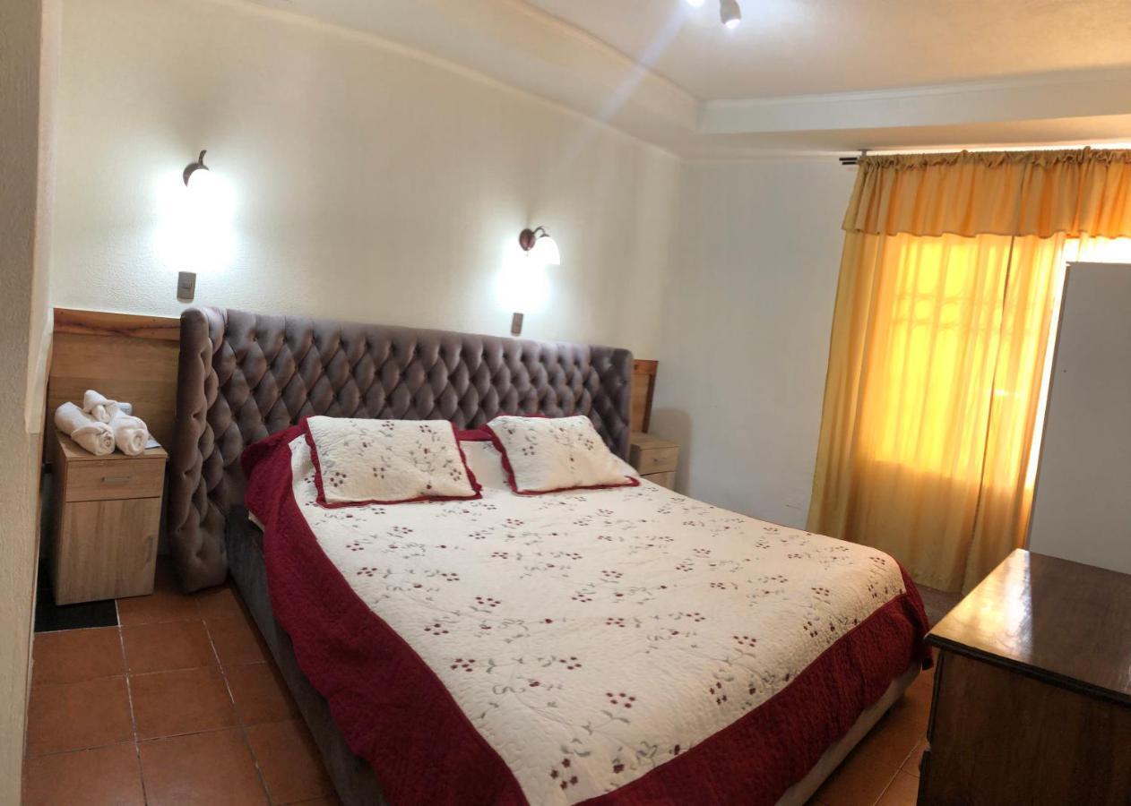 Residencial Victoria Said Hotel Linares Bagian luar foto